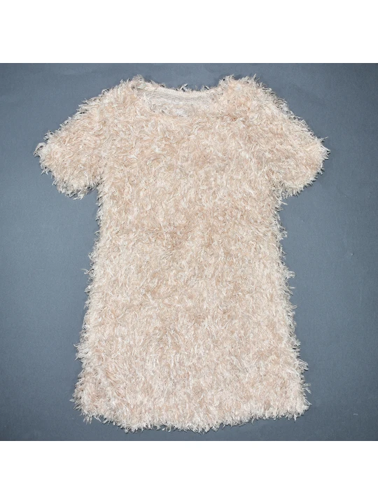 Мека Елегантност: Рокля с Текстурен Шик за Малки Дами Мека Елегантност: Рокля с Текстурен Шик за Малки Дами