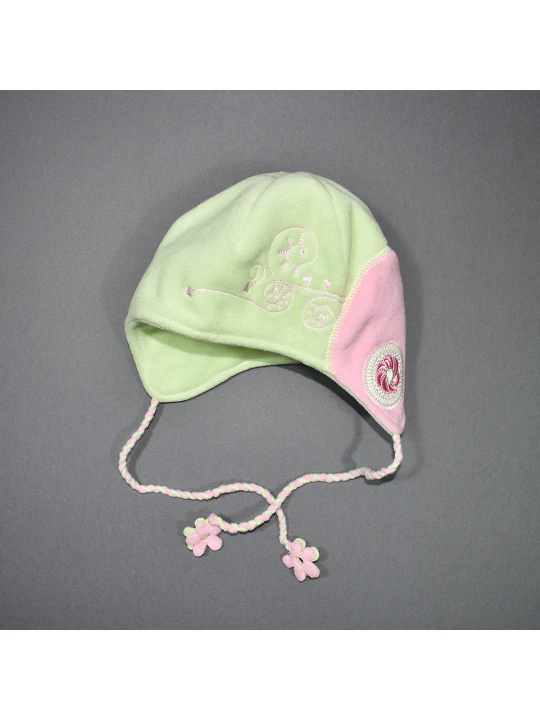 Зелена Бебешка Шапка с Цветни Детайли Зелена Бебешка Шапка с Цветни Детайли