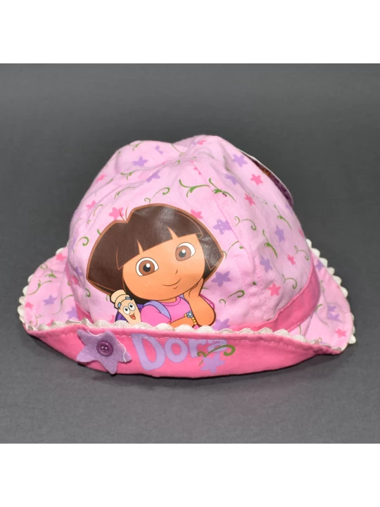 Сладка детска шапка за момиче в розово със звездички и апликация на момиченце Сладка детска шапка за момиче в розово със звездички и апликация на момиченце