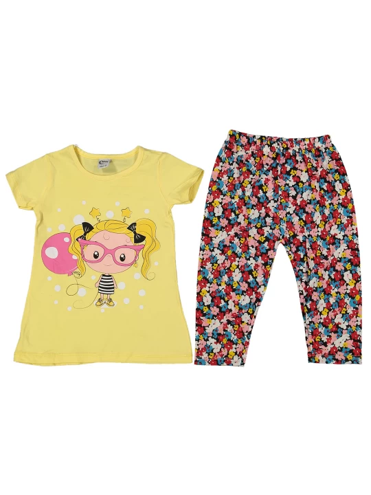 Слънчева радост: Детски летен комплект с момиченце, балон и цветни цветя Слънчева радост: Детски летен комплект с момиченце, балон и цветни цветя