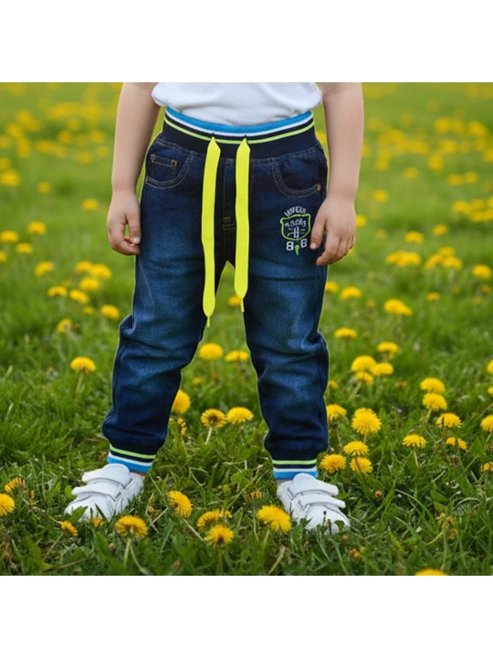 Памучни детски дънки за момче с ластик Памучни детски дънки за момче с ластик